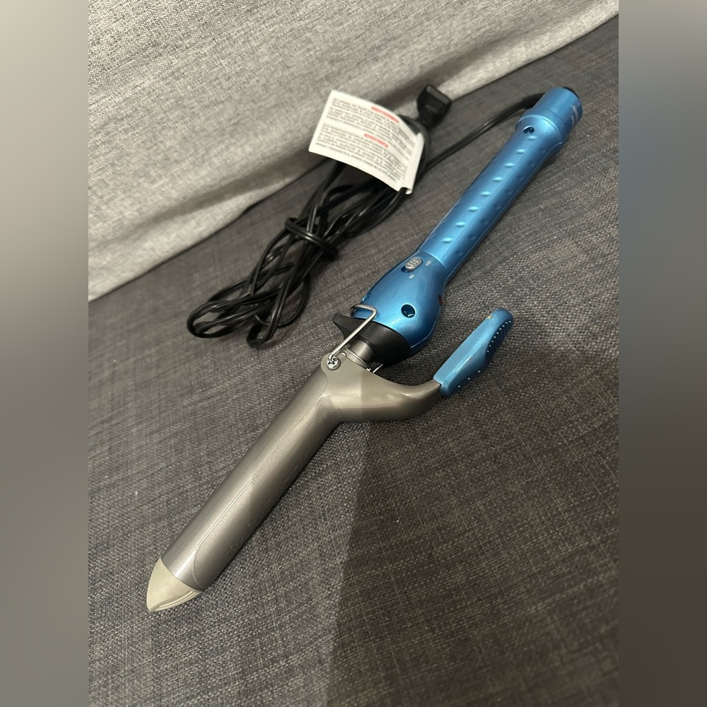 BaByliss Blue and Gray Curling Iron